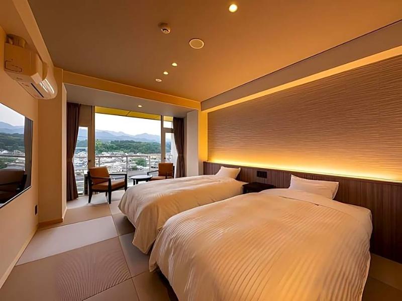 Mikuma Hotel image
