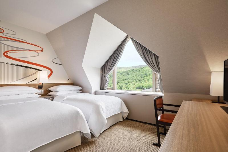 Sheraton Hokkaido Kiroro Resort image