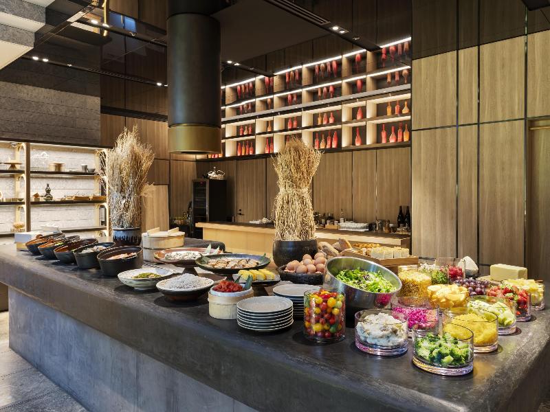 Millennium Mitsui Garden Hotel Tokyo image