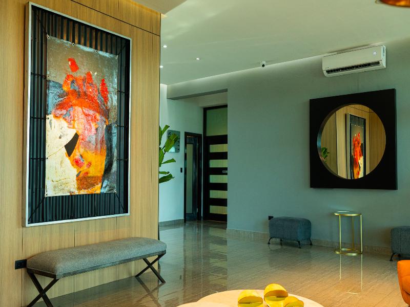 Aranjuez Hotel & Suites image