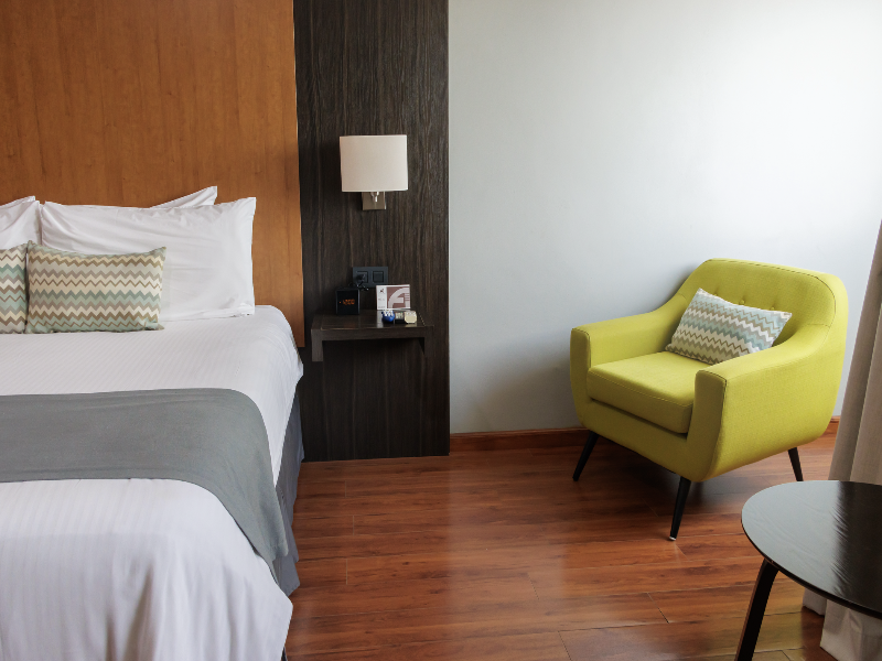 Aranjuez Hotel & Suites image