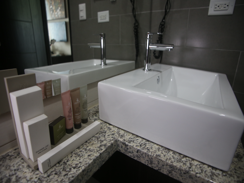 Aranjuez Hotel & Suites image