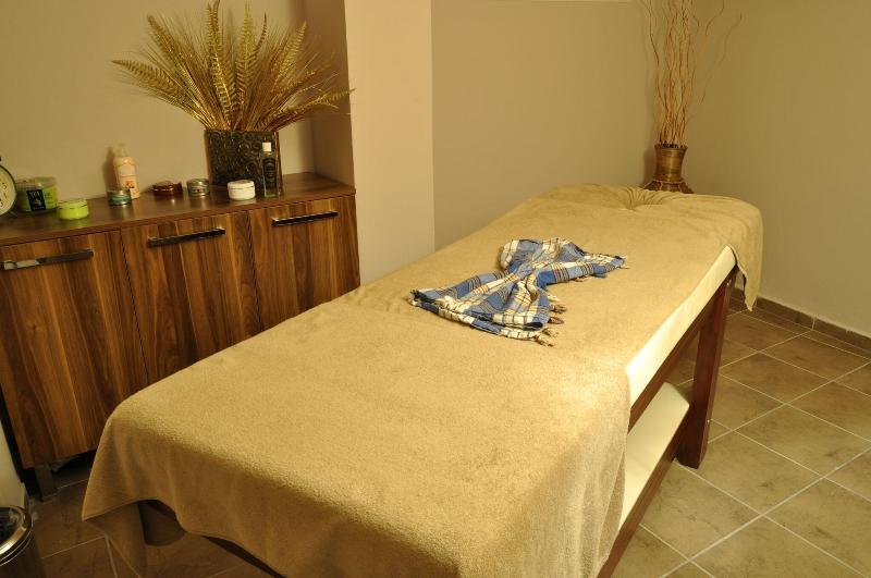 Sanli Hotel image
