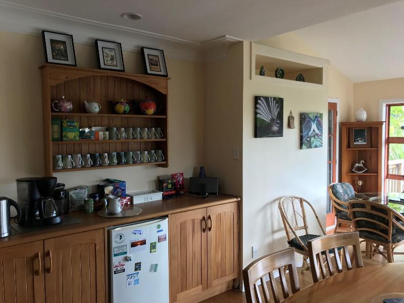 Waitomo Caves Guest Lodge image