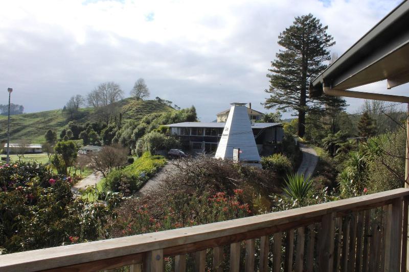 Waitomo Caves Guest Lodge image