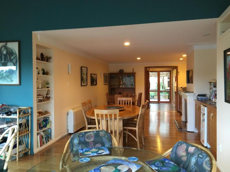 Waitomo Caves Guest Lodge image