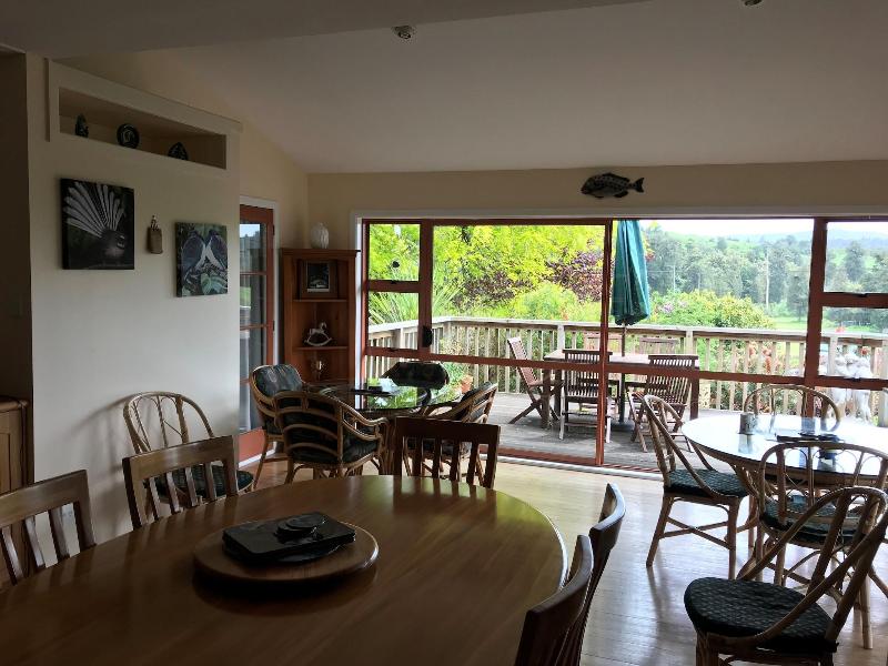 Waitomo Caves Guest Lodge image