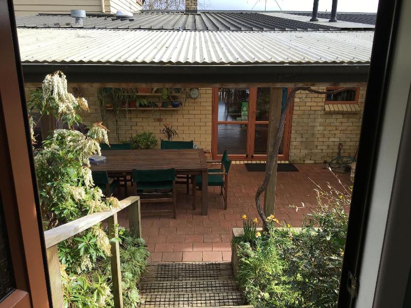 Waitomo Caves Guest Lodge image