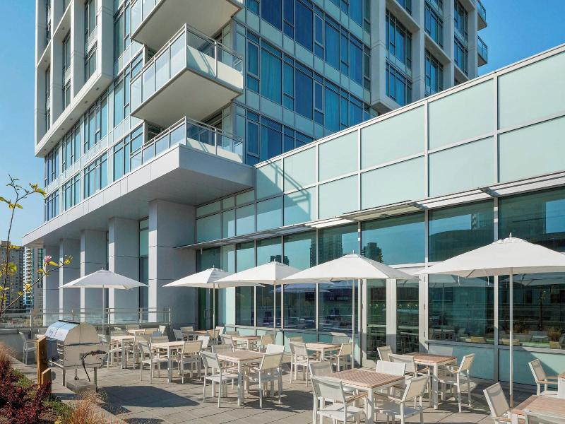 Element Vancouver Metrotown image