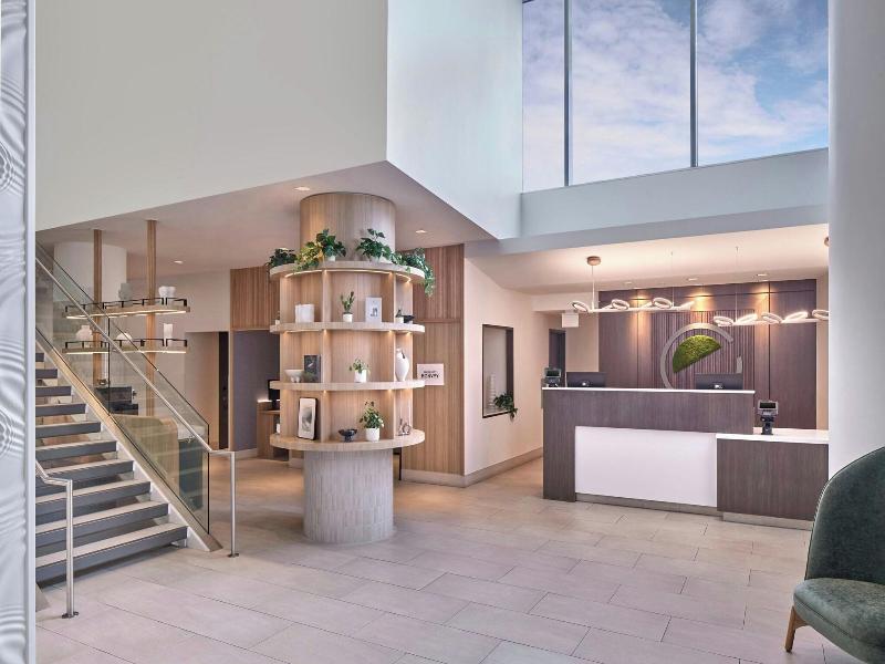 Element Vancouver Metrotown image