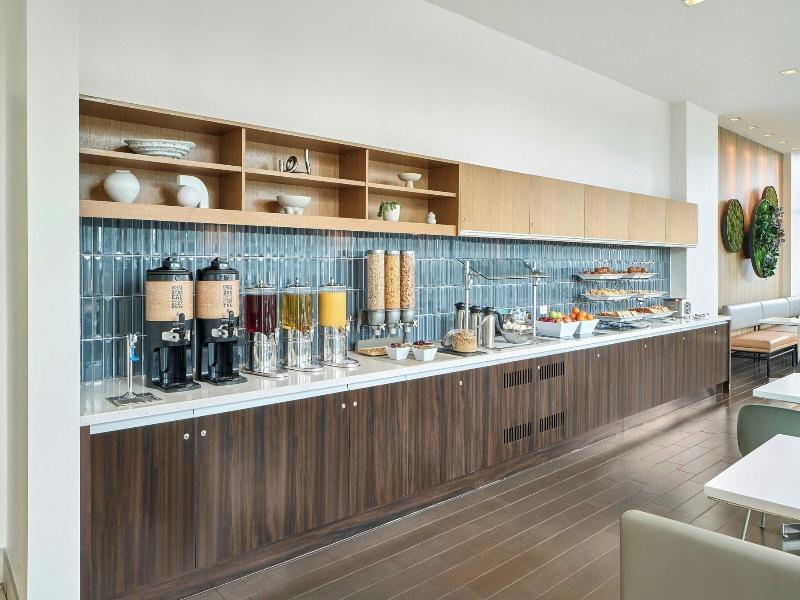 Element Vancouver Metrotown image