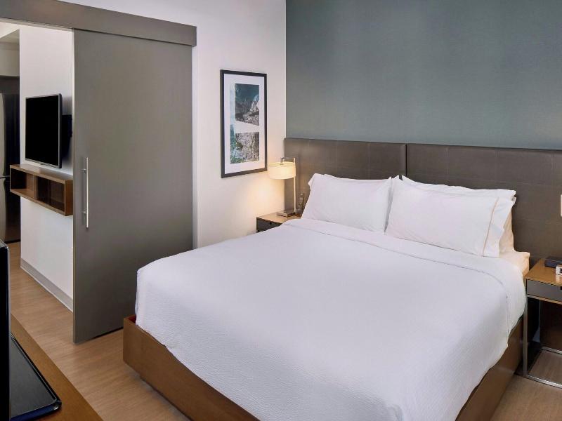 Element Vancouver Metrotown image