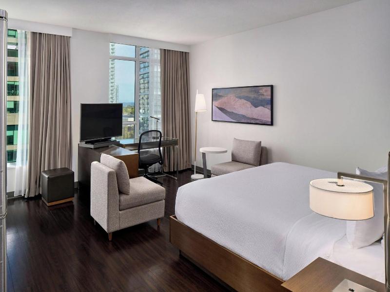 Element Vancouver Metrotown image