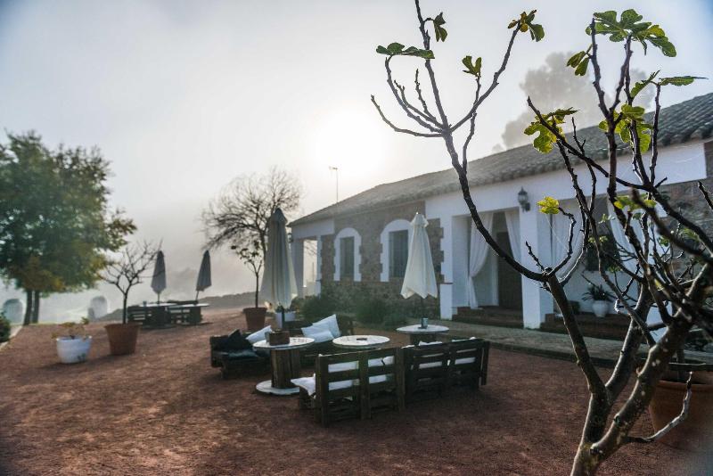 Balneario Aguas De Villaharta image