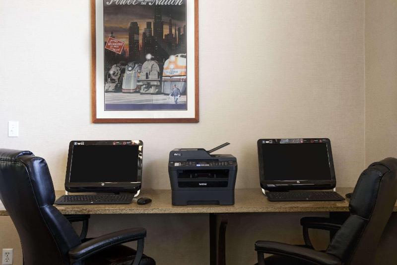 ホーソーン スイーツ バイ ウィンダム トロイ ミシガン