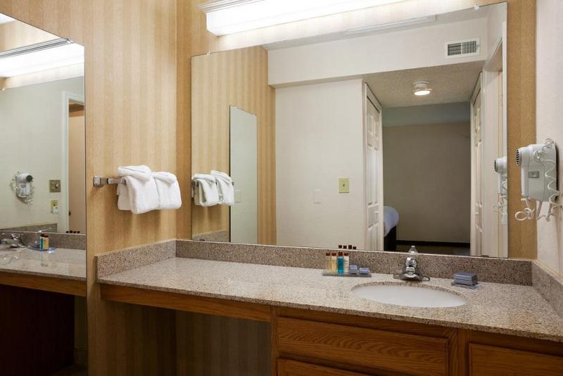 ホーソーン スイーツ バイ ウィンダム トロイ ミシガン