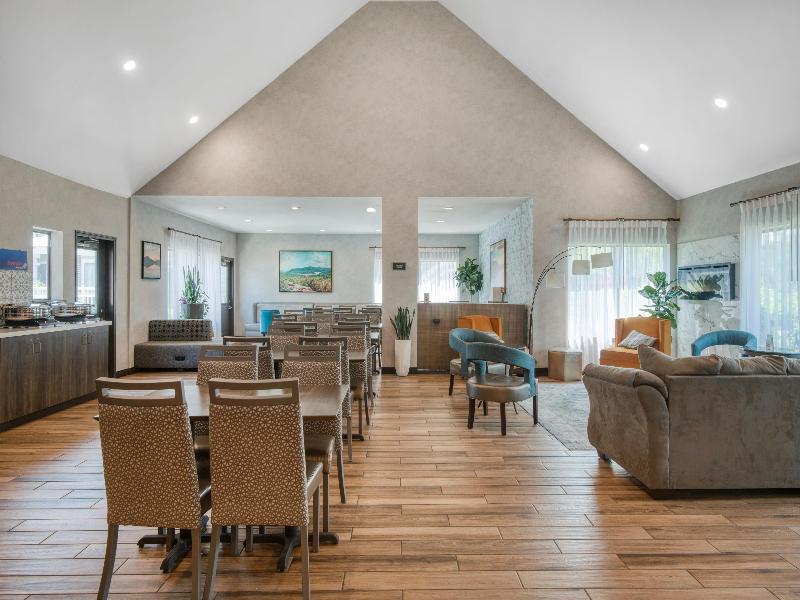 Best Western Fishkill Inn & Suites image
