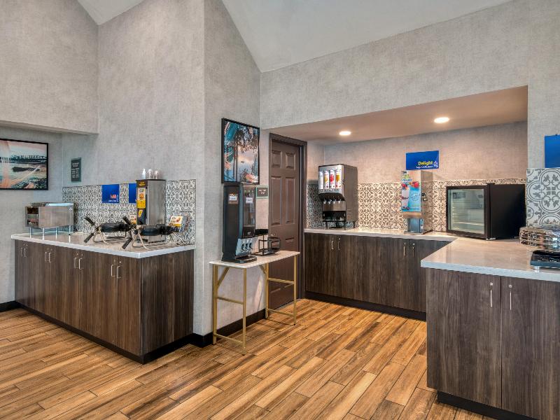 Best Western Fishkill Inn & Suites image