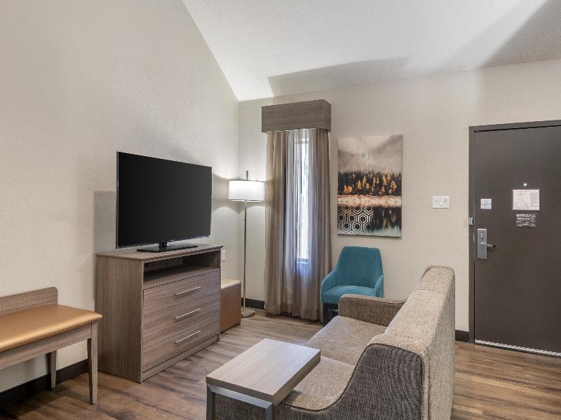 Best Western Fishkill Inn & Suites image