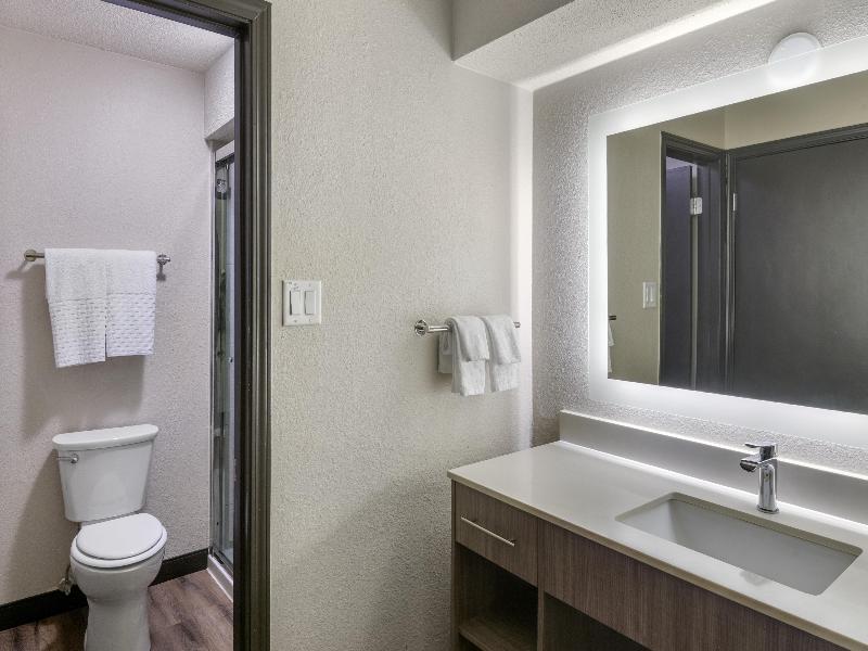 Best Western Fishkill Inn & Suites image