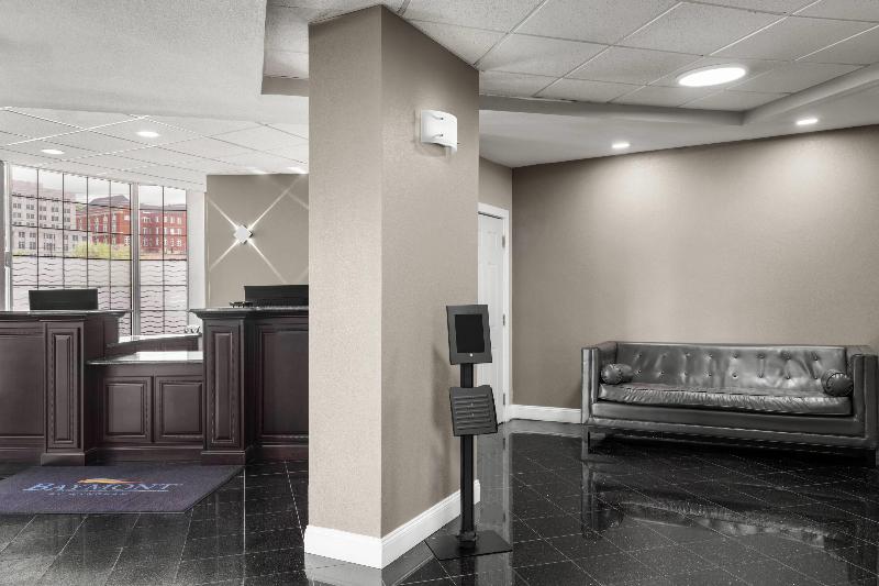 Baymont By Wyndham Jefferson City image