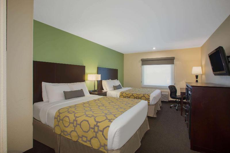 Baymont By Wyndham Jefferson City image
