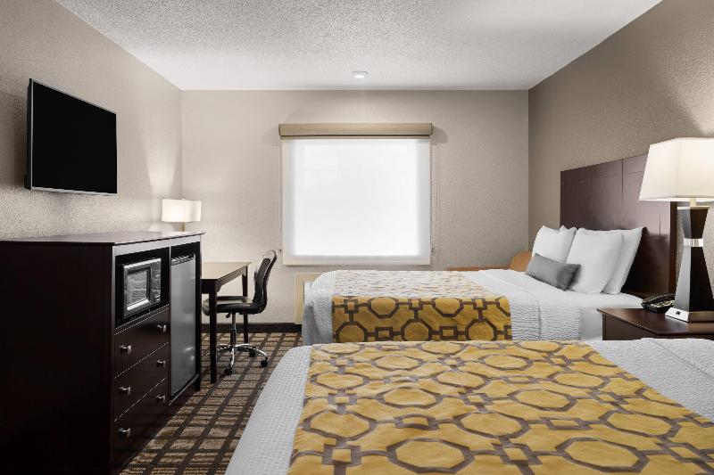 Baymont By Wyndham Jefferson City image