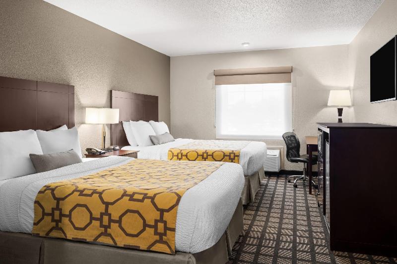 Baymont By Wyndham Jefferson City image