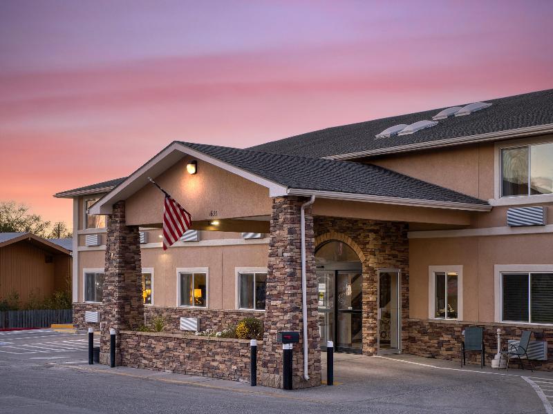 SureStay Plus by Best Western Montrose