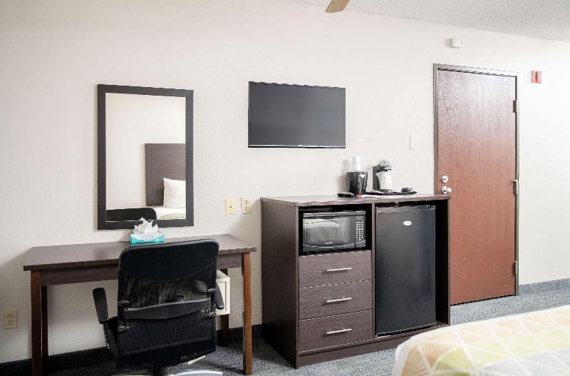 SureStay Plus by Best Western Montrose image
