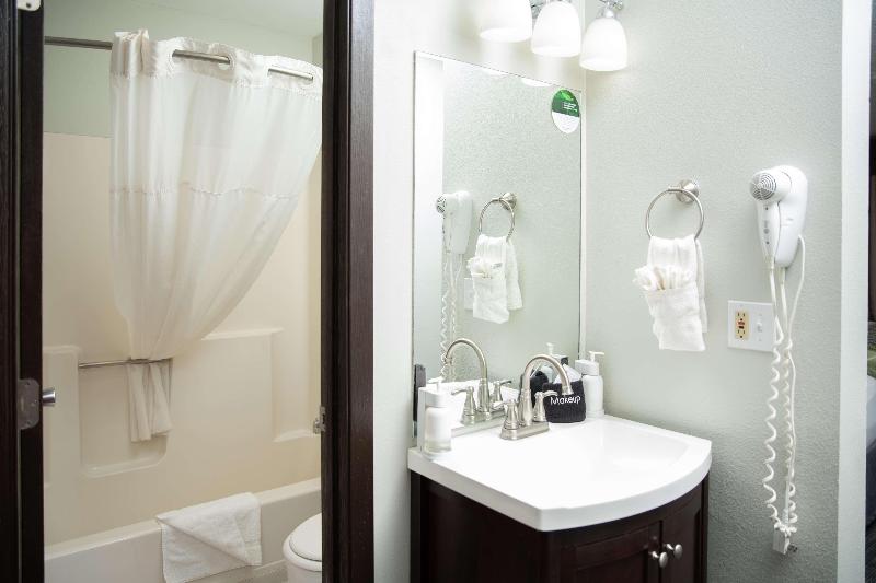 SureStay Plus by Best Western Montrose image