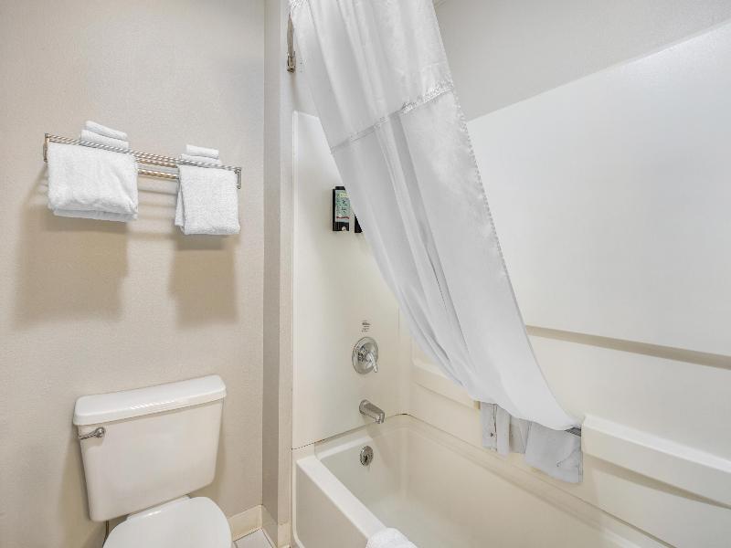 Room QUEEN SIZE BED