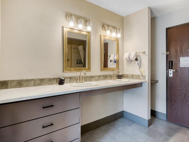 SUITE CAPACITY 4 — photo 11