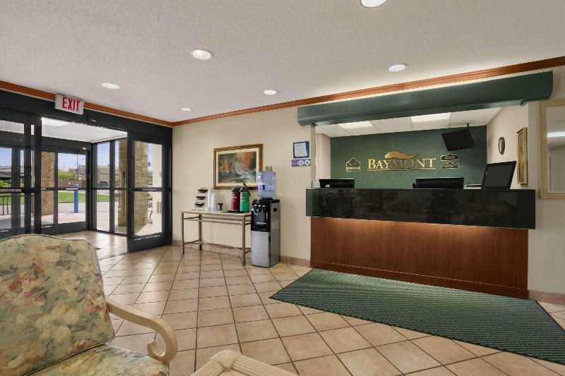 Baymont By Wyndham Sullivan image
