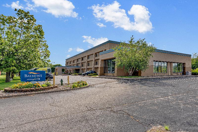 Baymont By Wyndham La Crosse/Onalaska image