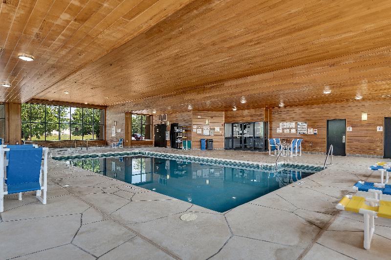 Baymont By Wyndham La Crosse/Onalaska image