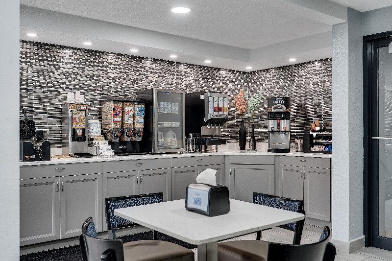 Baymont By Wyndham La Crosse/Onalaska image