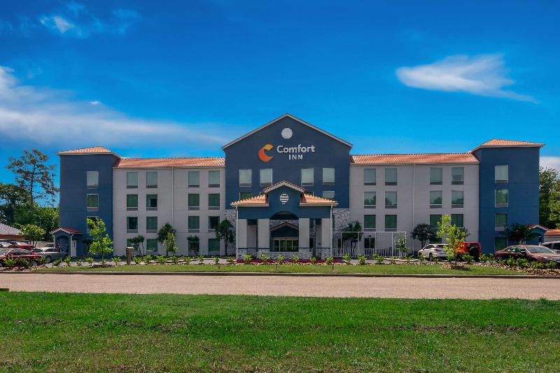 Comfort Inn Conroe image
