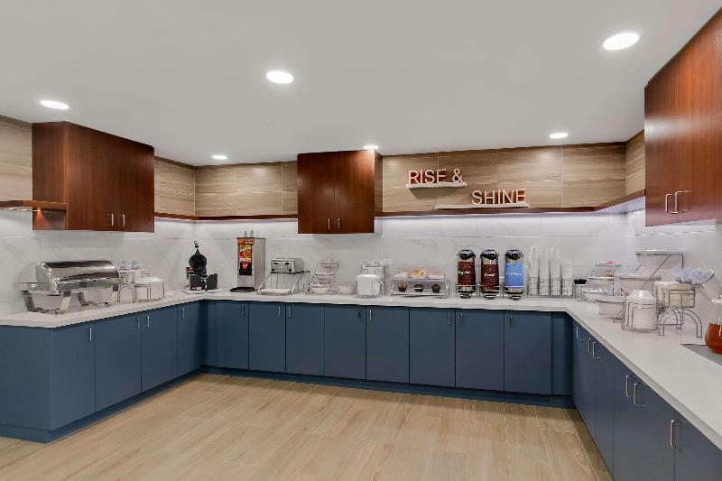Comfort Inn Conroe image