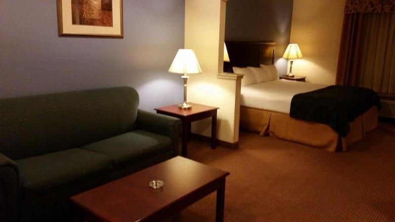Baymont Inn & Suites Carthage
