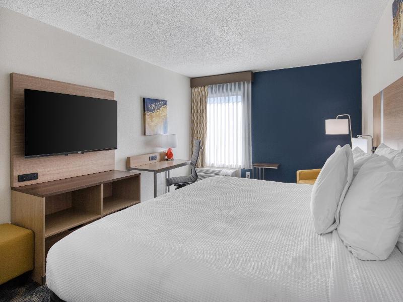 Best Western Greensboro Coliseum Inn image