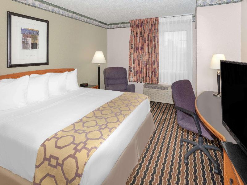 1 King Bed, Mobility Accessible Studio Suite, Non-Smoking
