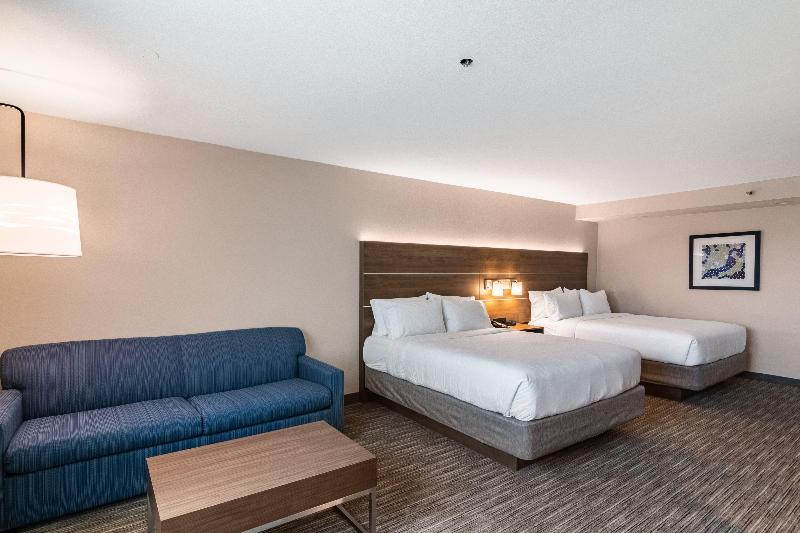 Hotel Holiday Inn Express And Suites Camarillo