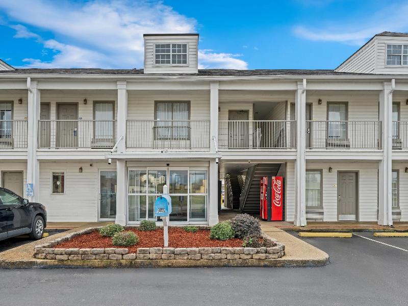 Baymont by Wyndham Tuscaloosa image