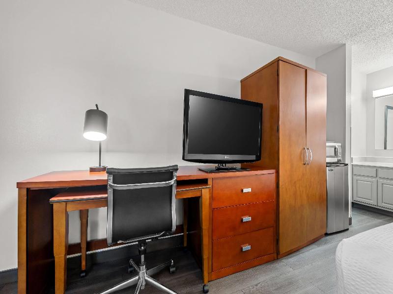 Baymont by Wyndham Tuscaloosa image
