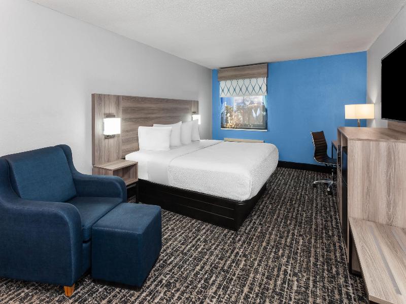 Baymont By Wyndham Indianapolis South image