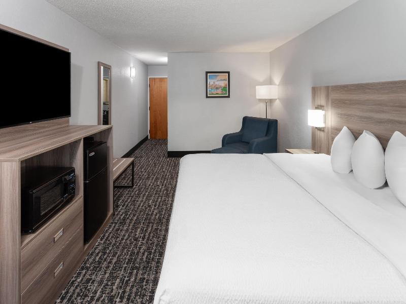 Baymont By Wyndham Indianapolis South image