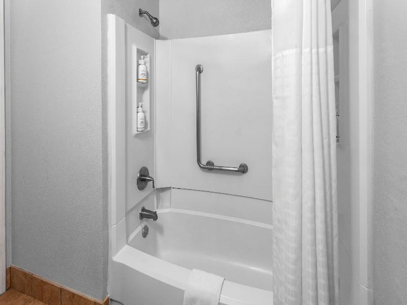 Baymont By Wyndham Indianapolis South image