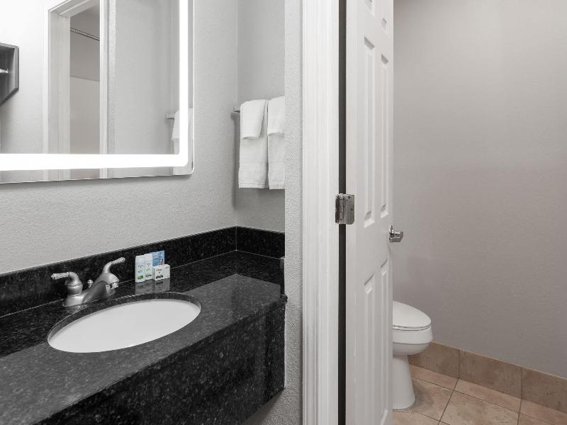 Baymont By Wyndham Indianapolis South image