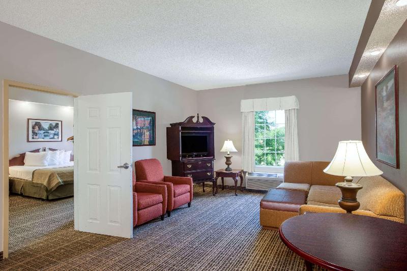 Comfort Inn Lafayette North I-10 image